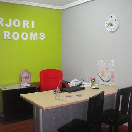 Arjori Rooms Hostal ซาลามังกา ภายนอก รูปภาพ