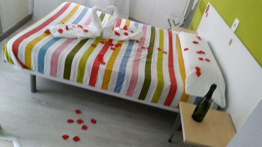 Arjori Rooms Hostal ซาลามังกา ภายนอก รูปภาพ